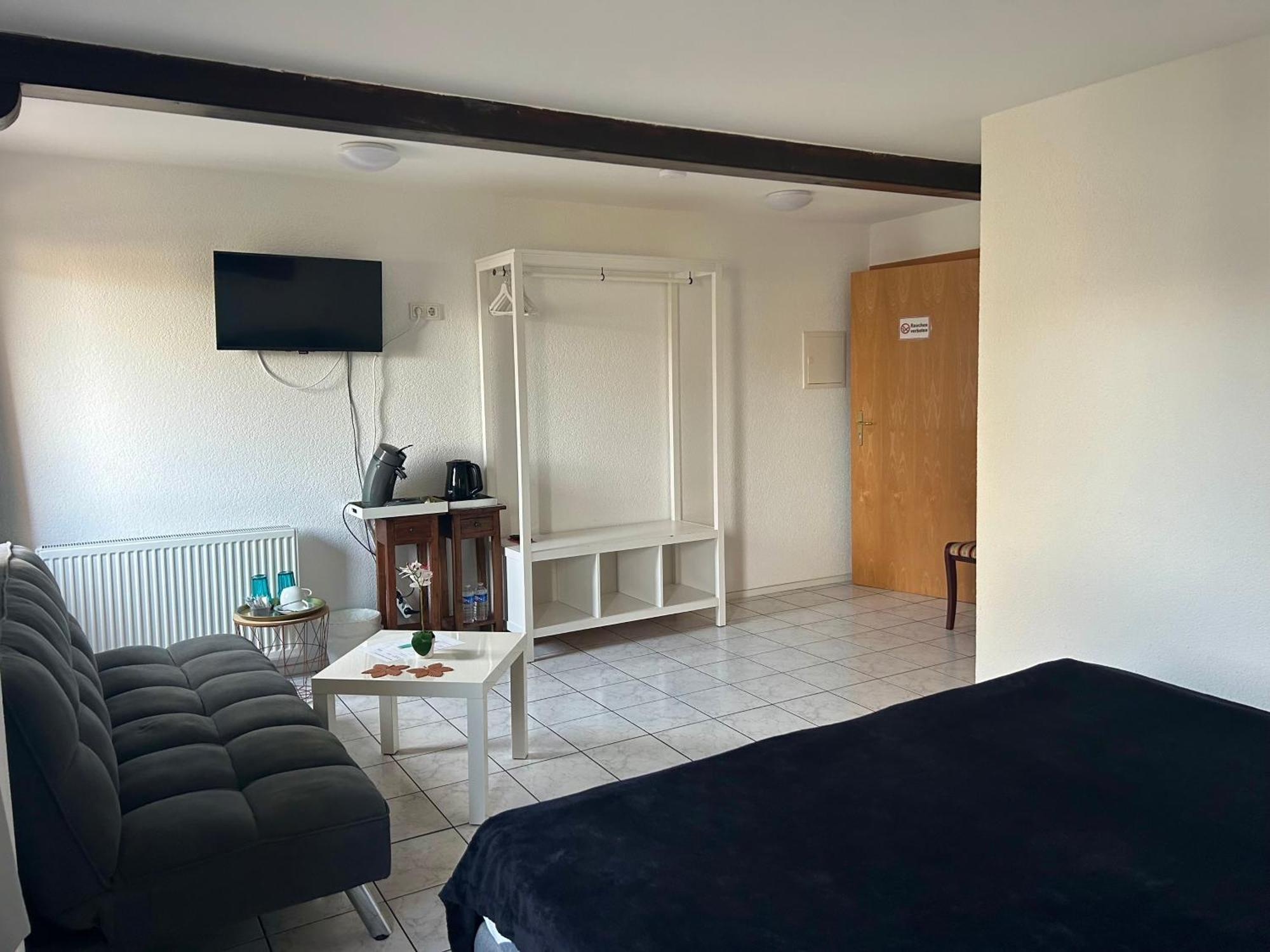 Mikroapartments Klarenthal Saarbruecken Ngoại thất bức ảnh