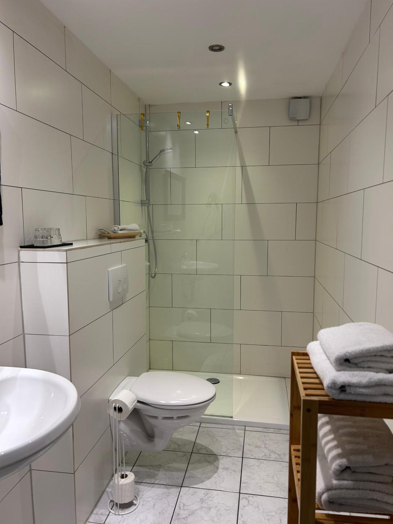 Mikroapartments Klarenthal Saarbruecken Ngoại thất bức ảnh